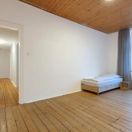 T&k - - 4 - 2nd Floor *